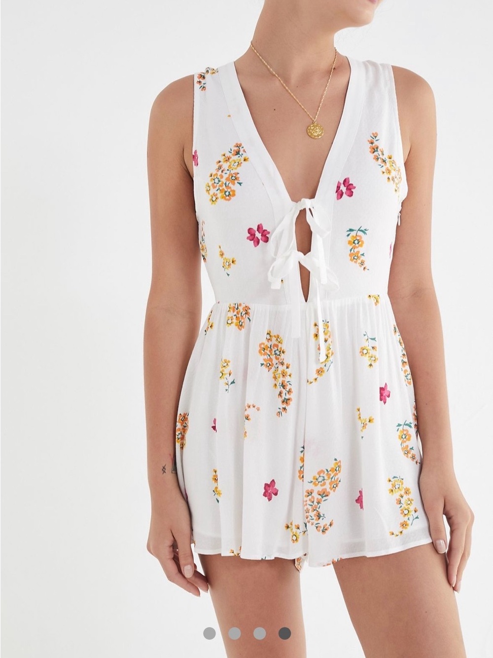 Urban Outfitters White Mariette Double Tie-Front Cut-Out Romper Size 2